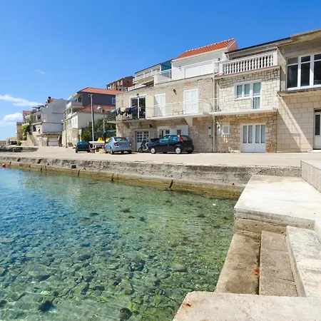 Seaside House For Families With Children Zavalatica, Korcula - 19045 * Čara
