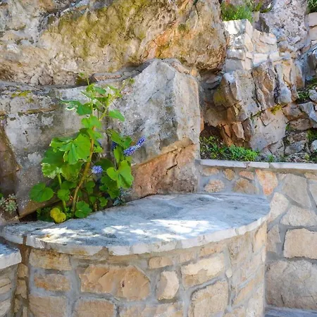 Seaside House For Families With Children Zavalatica, Korcula - 19045 Сasa de vacaciones