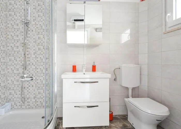 펜션 Seaside House For Families With Children Zavalatica, Korcula - 19045 *