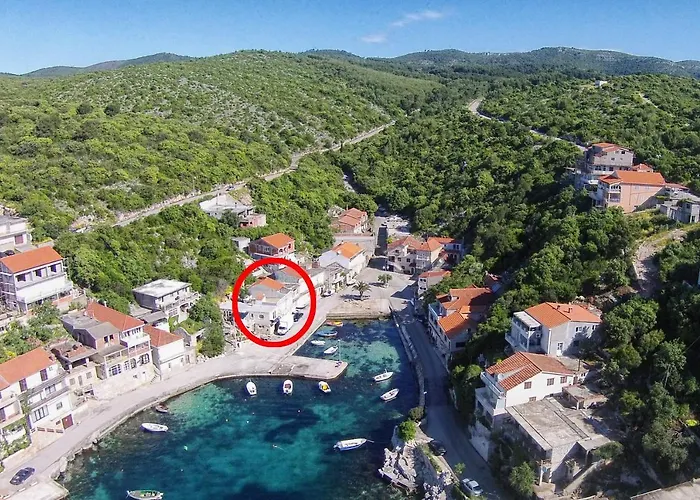 펜션 Seaside House For Families With Children Zavalatica, Korcula - 19045 Čara