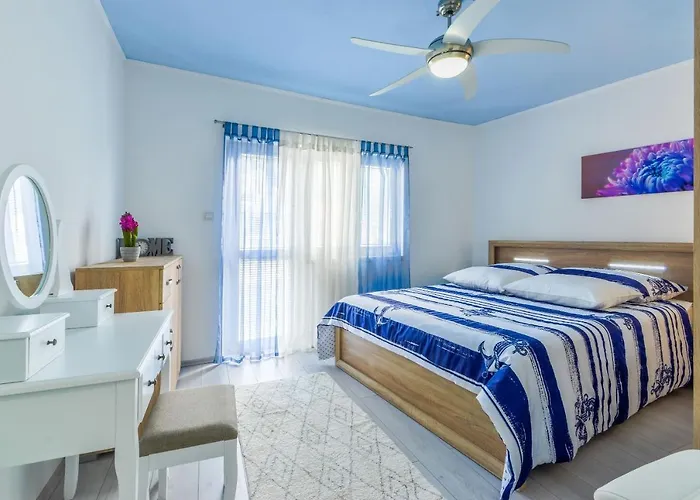 Seaside House For Families With Children Zavalatica, Korcula - 19045 펜션 Čara