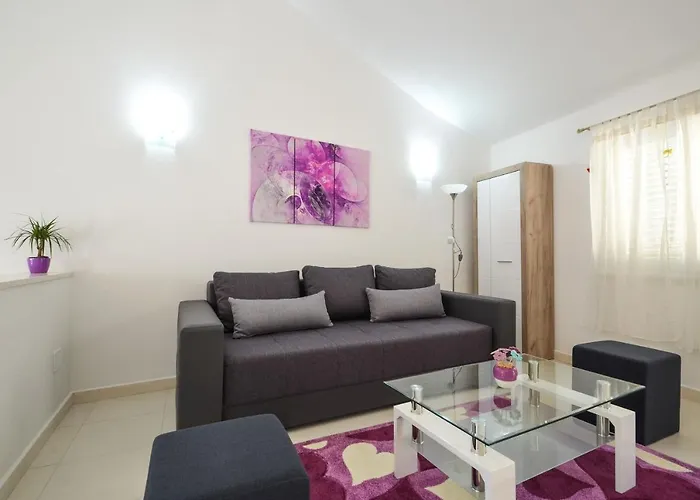 Seaside House For Families With Children Zavalatica, Korcula - 19045 펜션 *